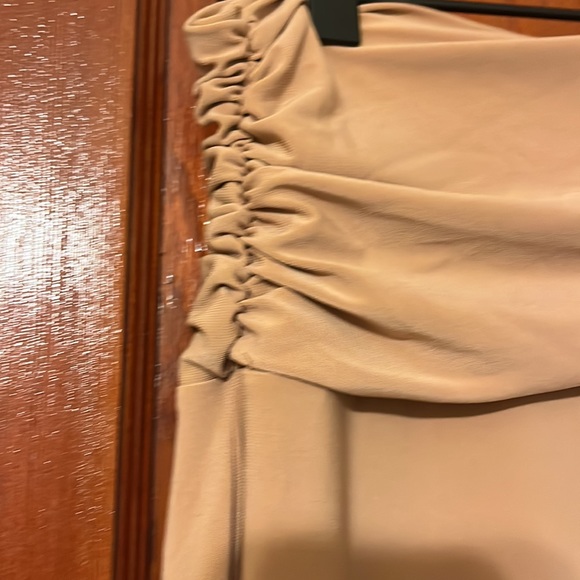 Express silky stretchy wide leg pants - Picture 2 of 5